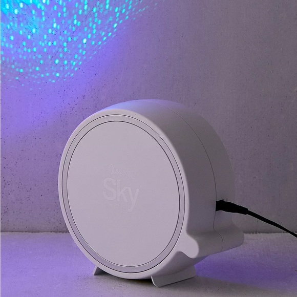 URBAN OUTFITTERS BlissLights Sky Lite LED Stars Projector Light Blue Clouds - Picture 1 of 10